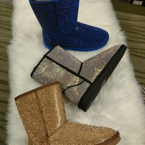 Bling Boots STILL HOTT🔥🔥& almost SOLD OUT!! - Picture 2 of 6